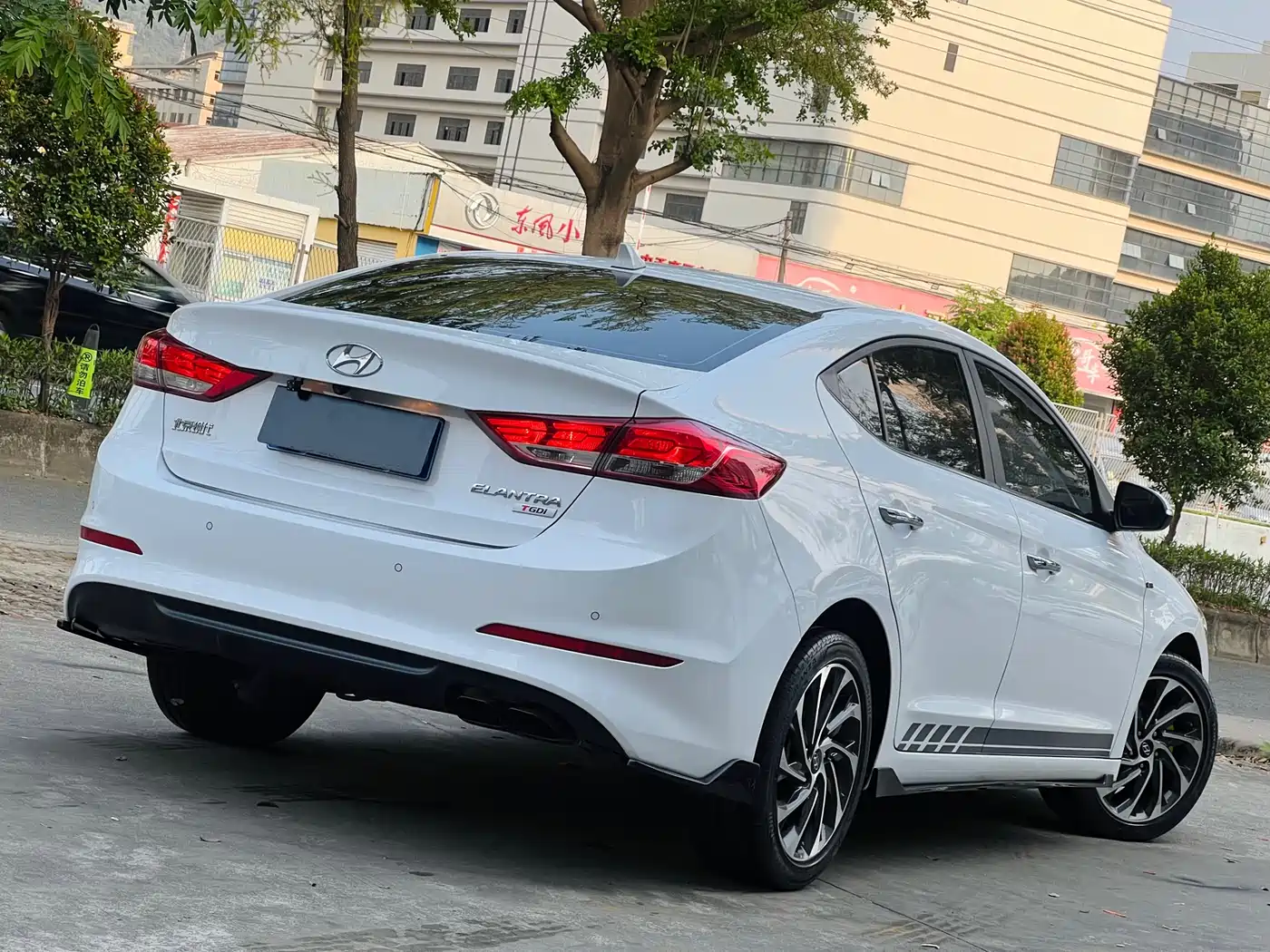 Hyundai Elantra 2019 1.4T Dual-clutch XuanDong·Vitality Type фото 6