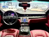 Photo 10 - Maserati Quattroporte