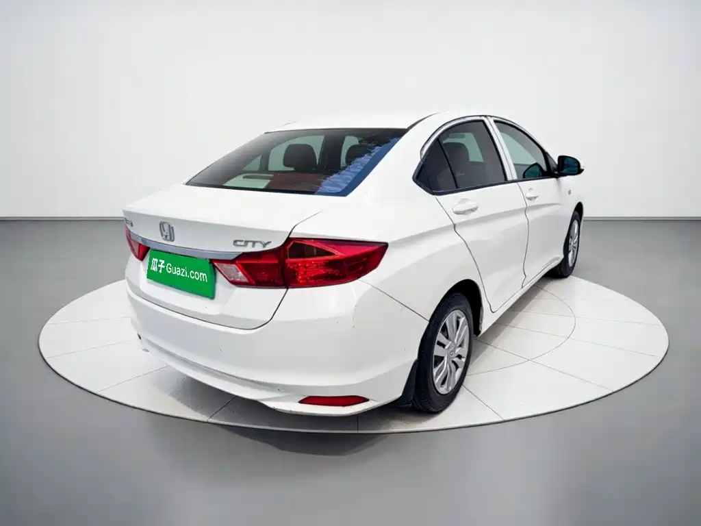Фото 6 - Honda City