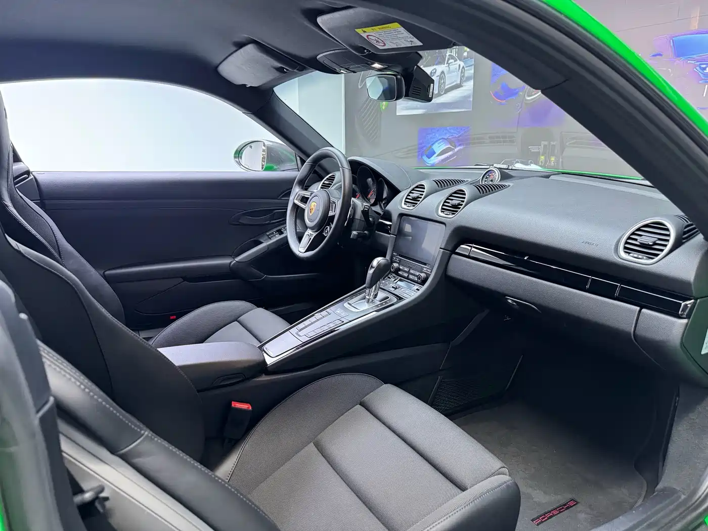 Porsche 718 2019 Cayman T 2.0T фото 4
