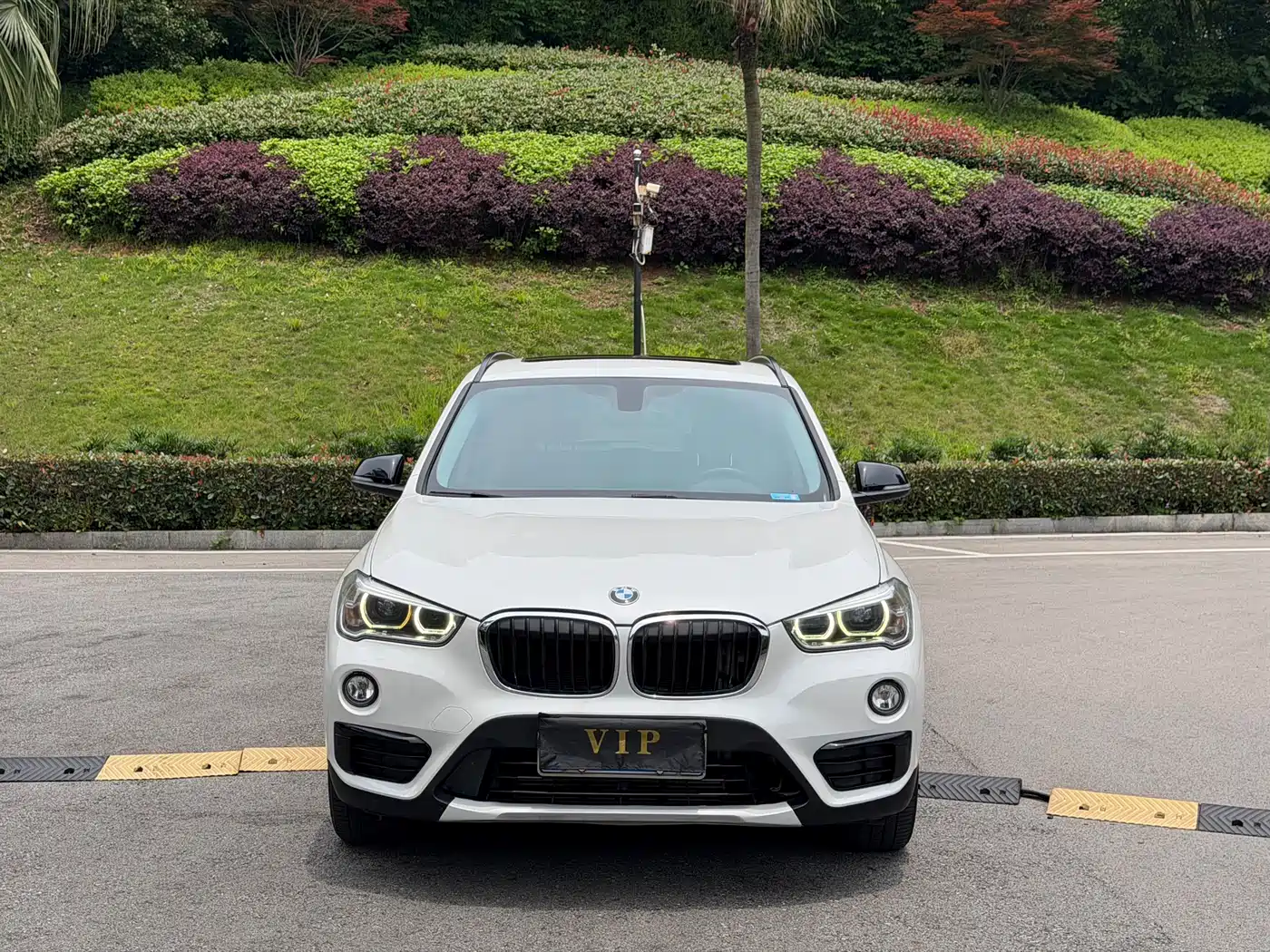 BMW X1 2018 sDrive18Li Premium Model фото 2
