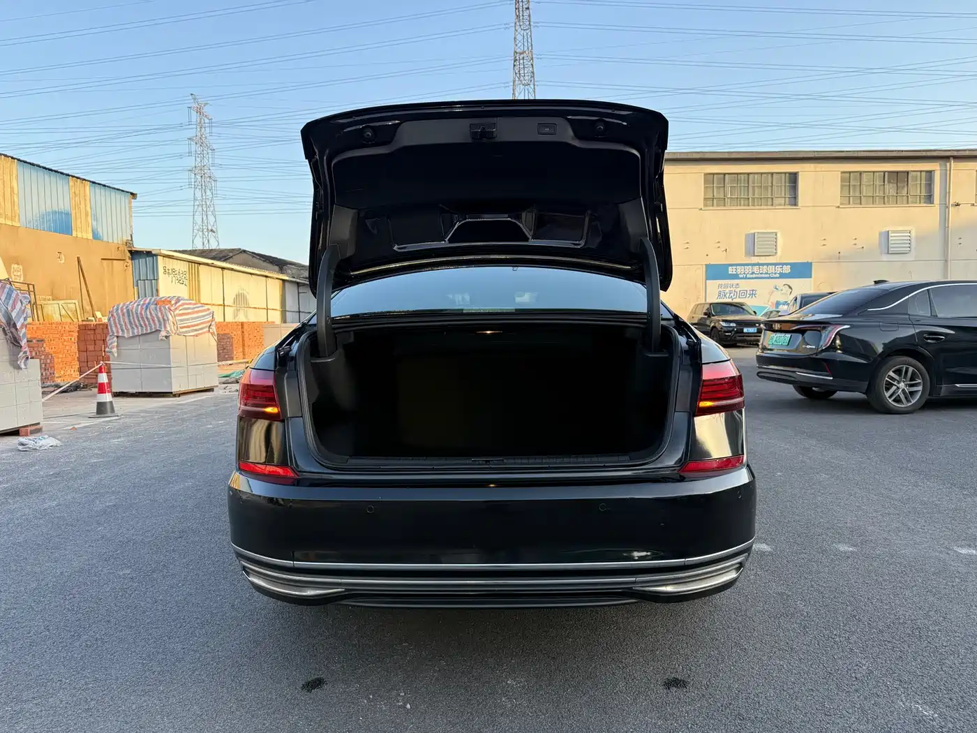 Volkswagen Passat 2022 380TSI Flagship Edition фото 24
