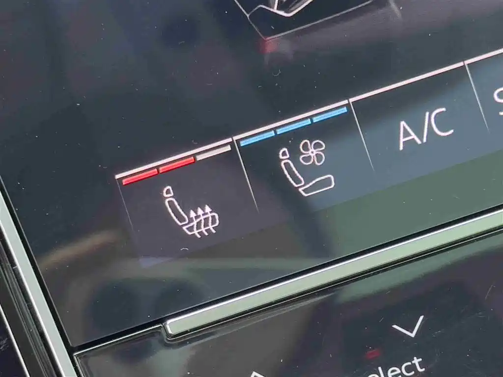 Audi A8 2025 A8L Horch Founder Edition 55TFSI фото 17