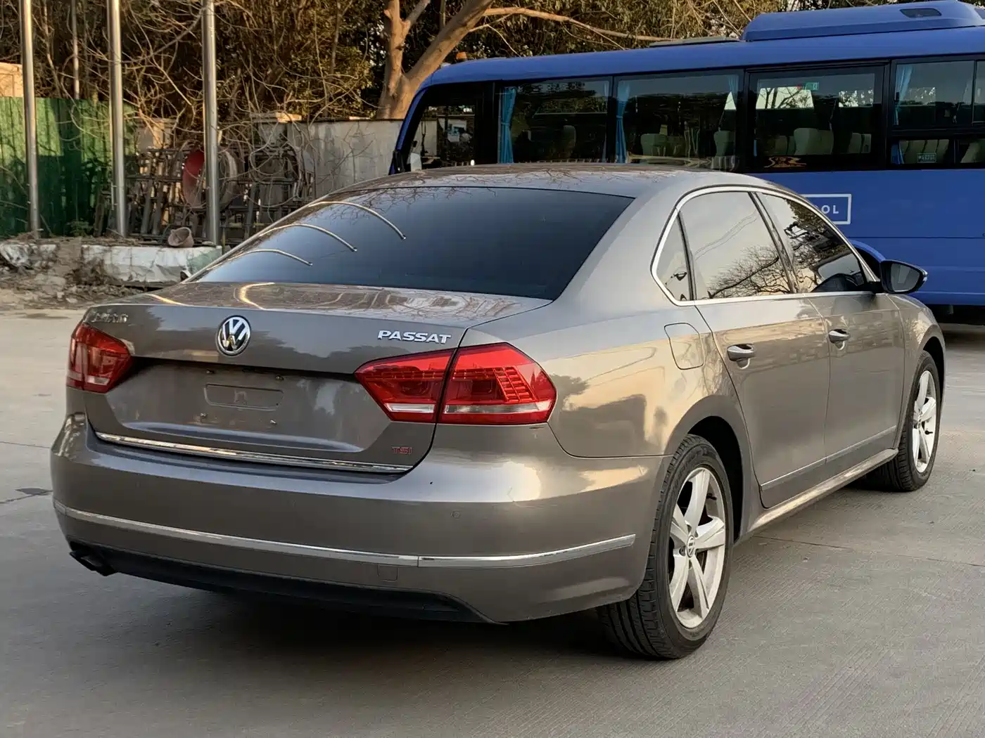 Volkswagen Passat 2014 2.0TSI DSG Executive Edition фото 12
