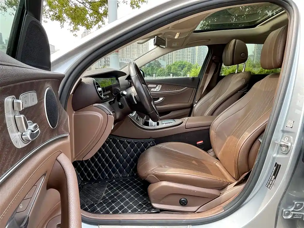 MERCEDES-BENZ E-CLASS