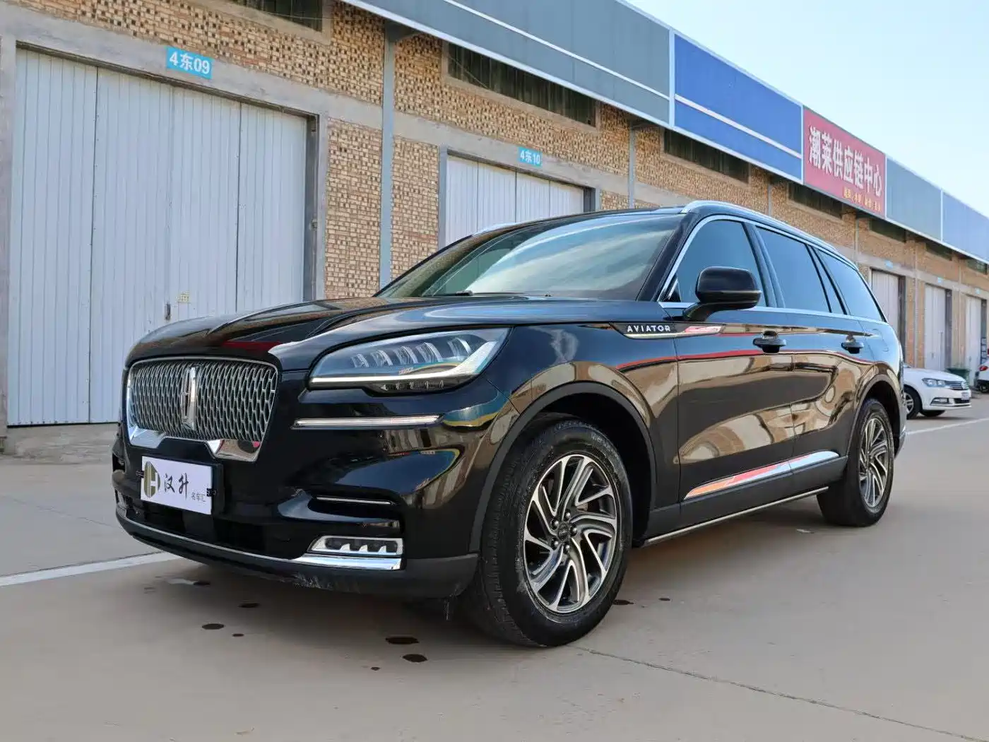 Lincoln Aviator 2023 3.0T V6 AWD Premium Cruise Edition 6-Seater