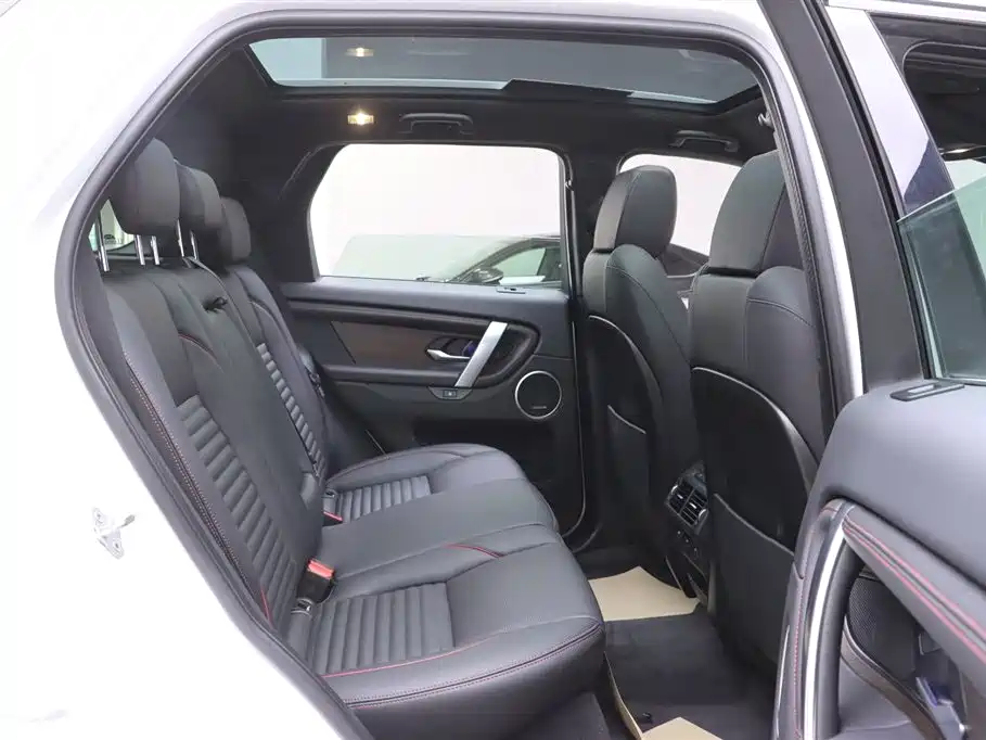 Land Rover Discovery Sport 2023 249PS R-Dynamic SE Performance Technology Version фото 16
