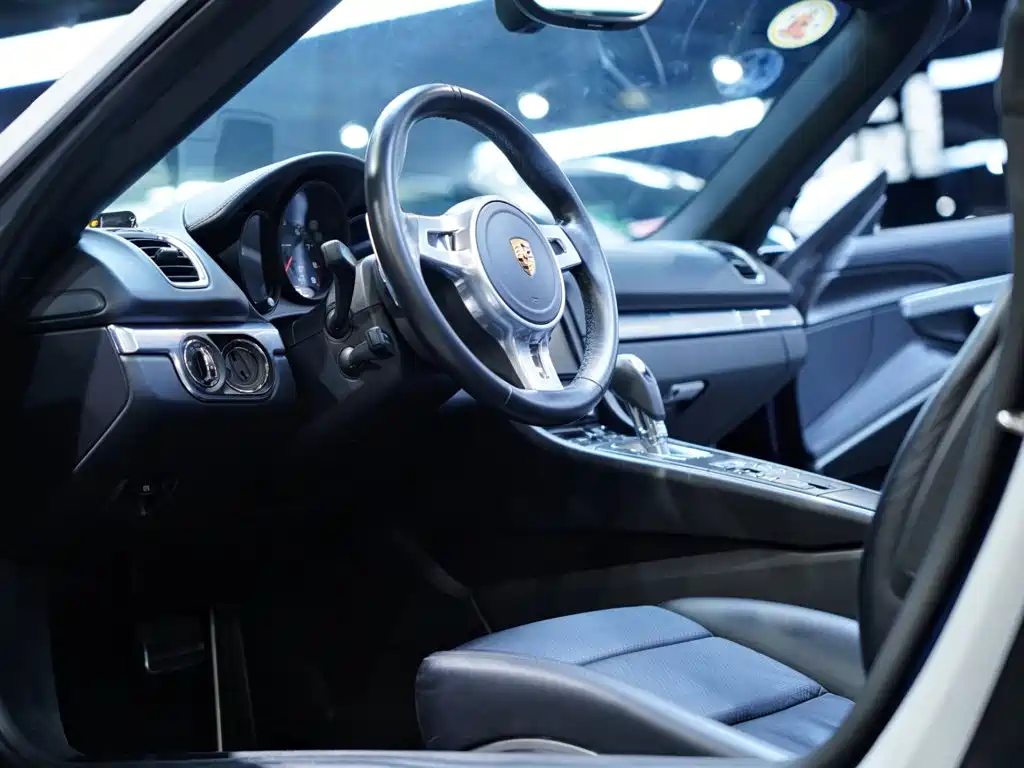 Photo 15 - Porsche Boxster