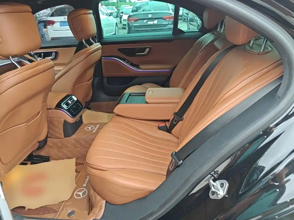 صورة 17 - Mercedes-Benz S-Class