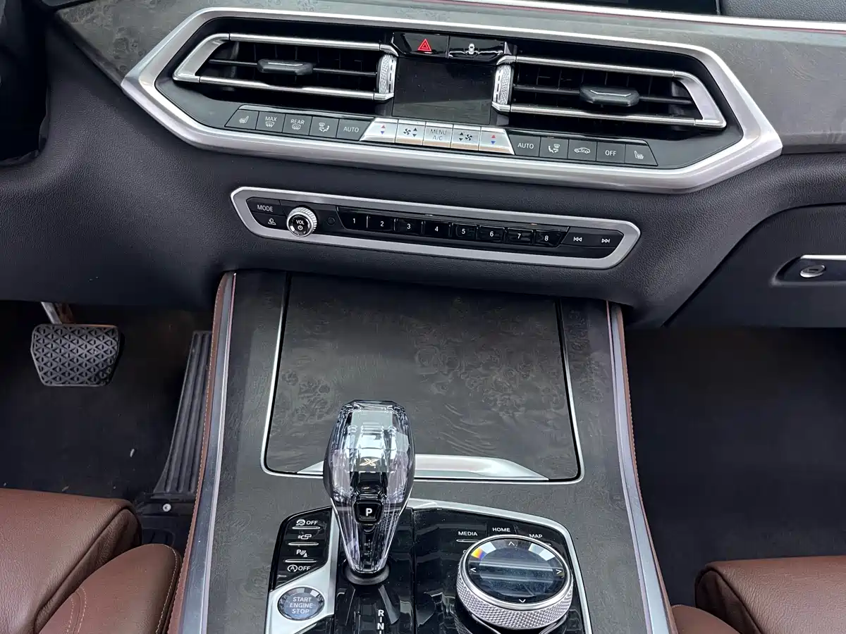 BMW X5 (Import) 2021 xDrive40i M Sport Package фото 9