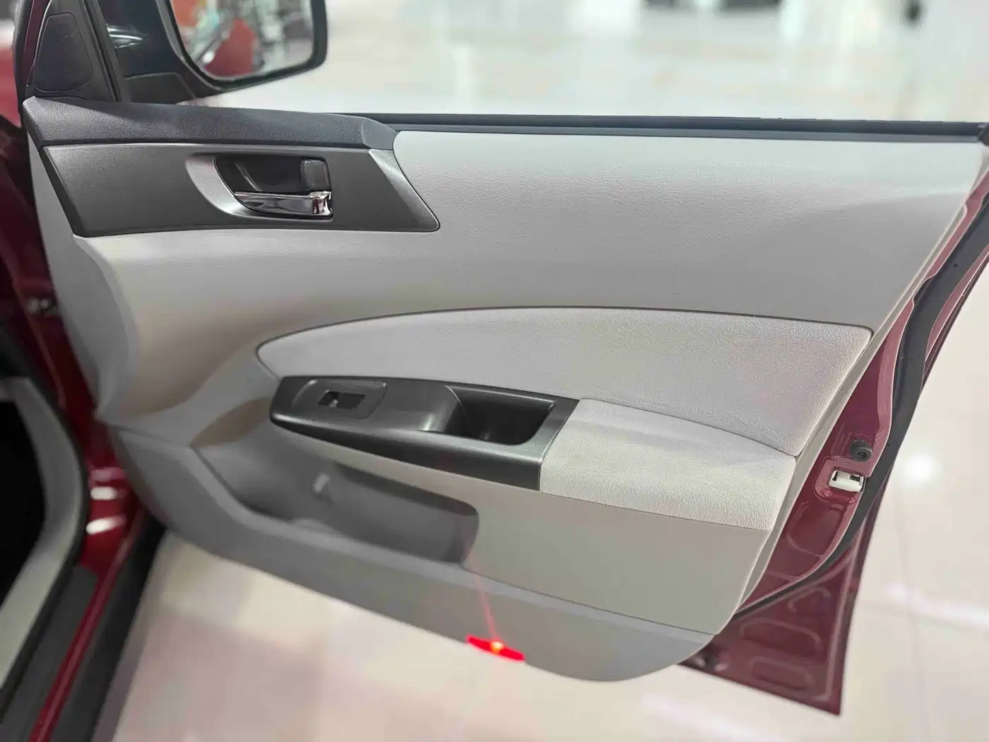 Subaru Forester 2011 2.5XS Automatic Luxury Edition фото 26