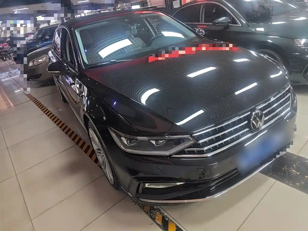 Volkswagen Magotan 2023 Model 2 Million Commemorative Edition 330TSI DSG Luxury фото 4