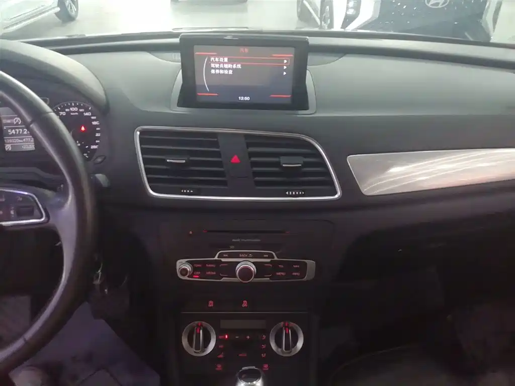 Audi Q3 2015 30 TFSI Comfort фото 13