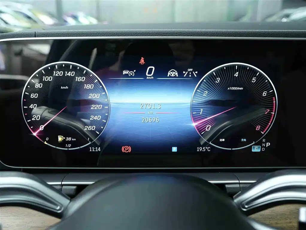 Mercedes-Benz GLE 2024 GLE 450 4MATIC Fashion фото 8