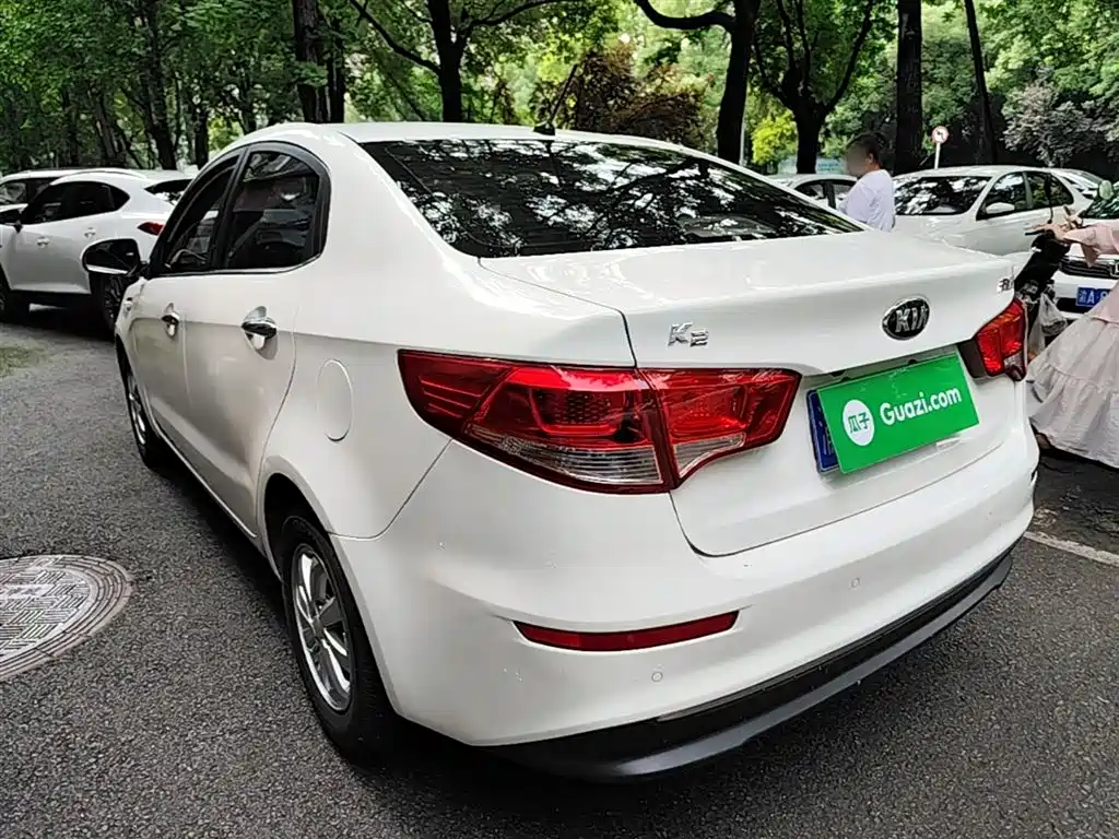 Kia K2 2015 Sedan 1.4L MT GLS фото 5