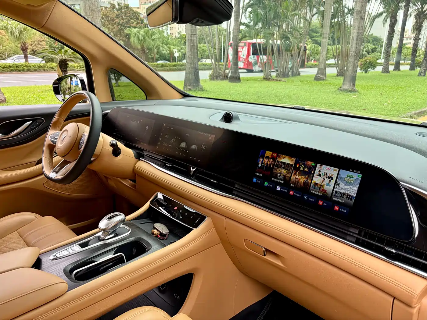 Voyah Auto Voyah Dreamer 2022 Low-carbon Edition Think+Smart Driving Package фото 15