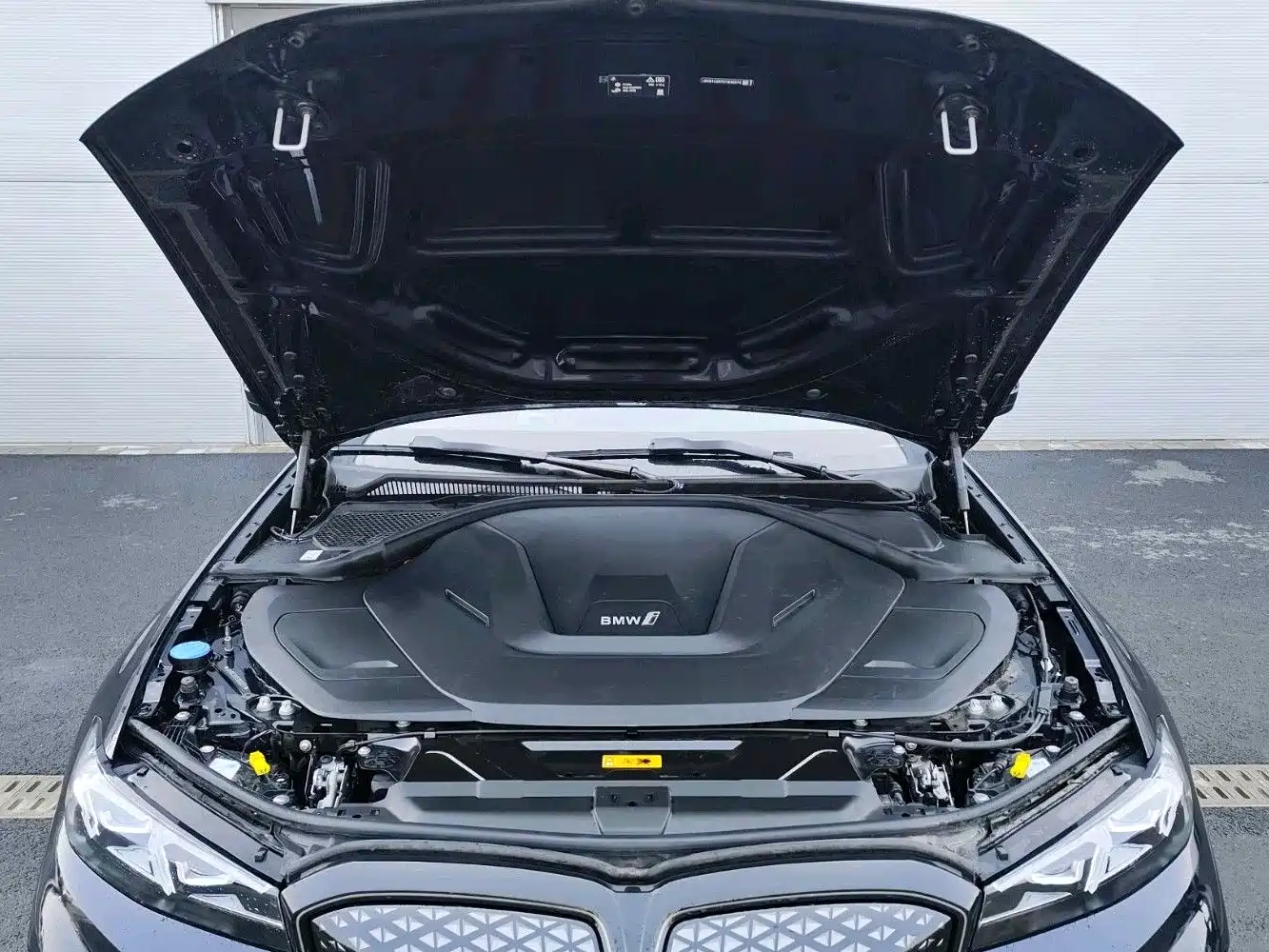 BMW i3 2025 eDrive 40 L Shadow Night Package фото 13