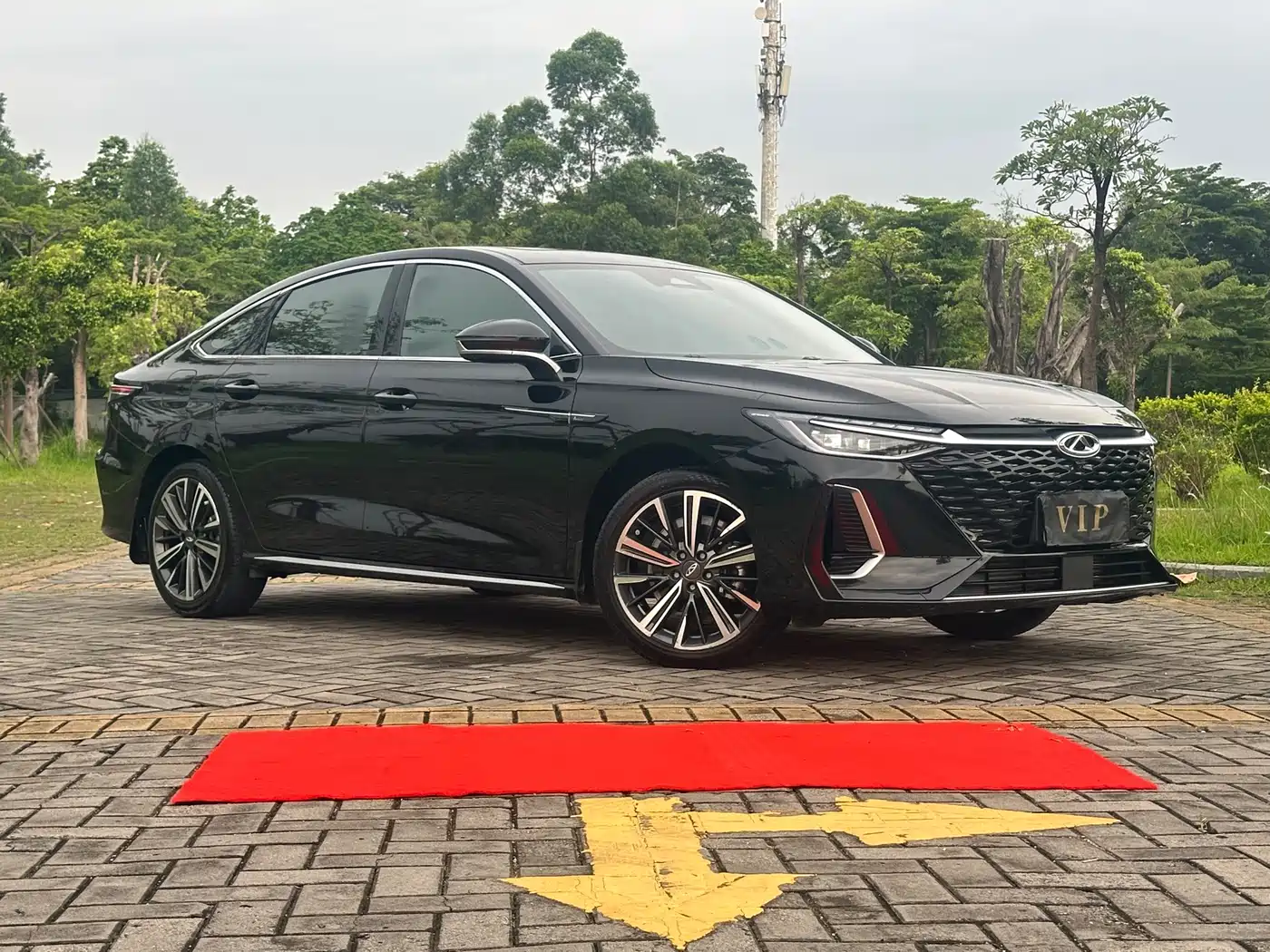 CHERY ARRIZO 8