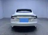 Фото 8 - Tesla Model 3