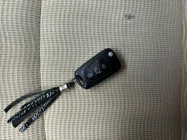 Hyundai Sonata 2011 2.0L Automatic Fashion фото 17