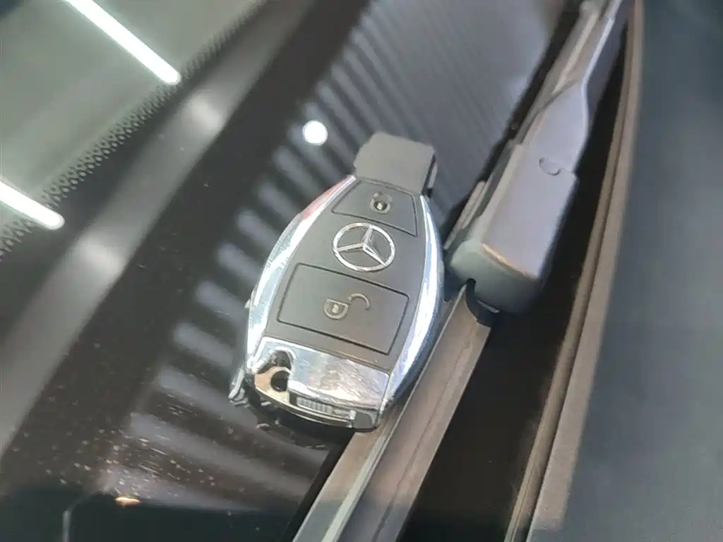 Mercedes-Benz GLC 2018 Facelift GLC 200 4MATIC фото 9