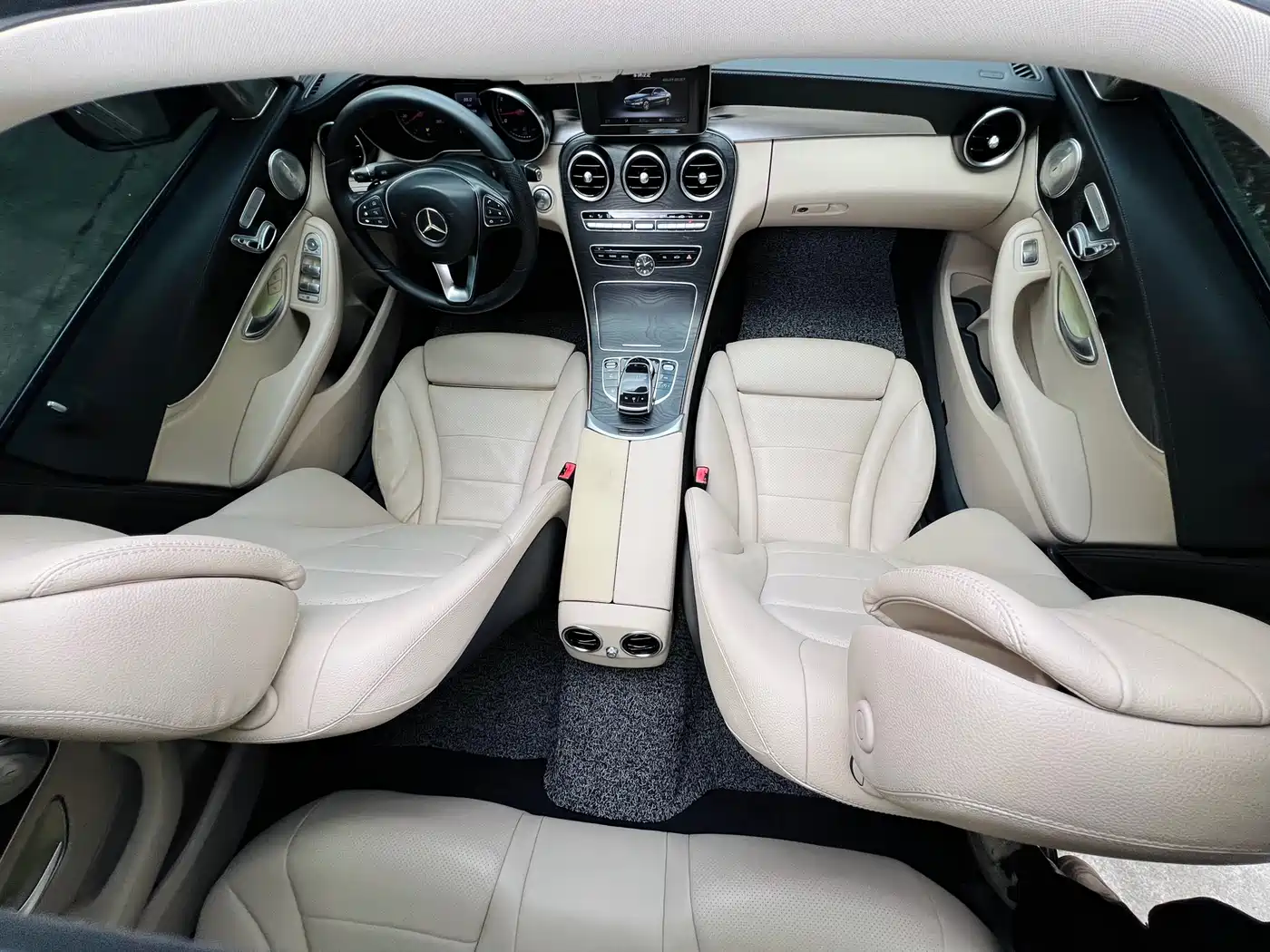Mercedes-Benz C-Class 2015 C 200 L Sport фото 16