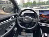 Фото 18 - Geely Coolray