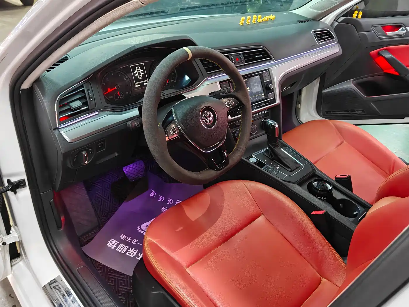 Volkswagen Lamando 2019 230TSI DSG Fashion Edition China VI фото 7