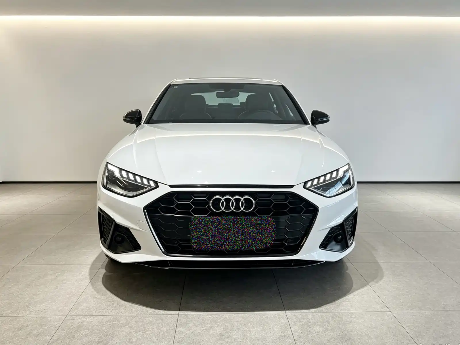 صورة 2 - Audi A4L