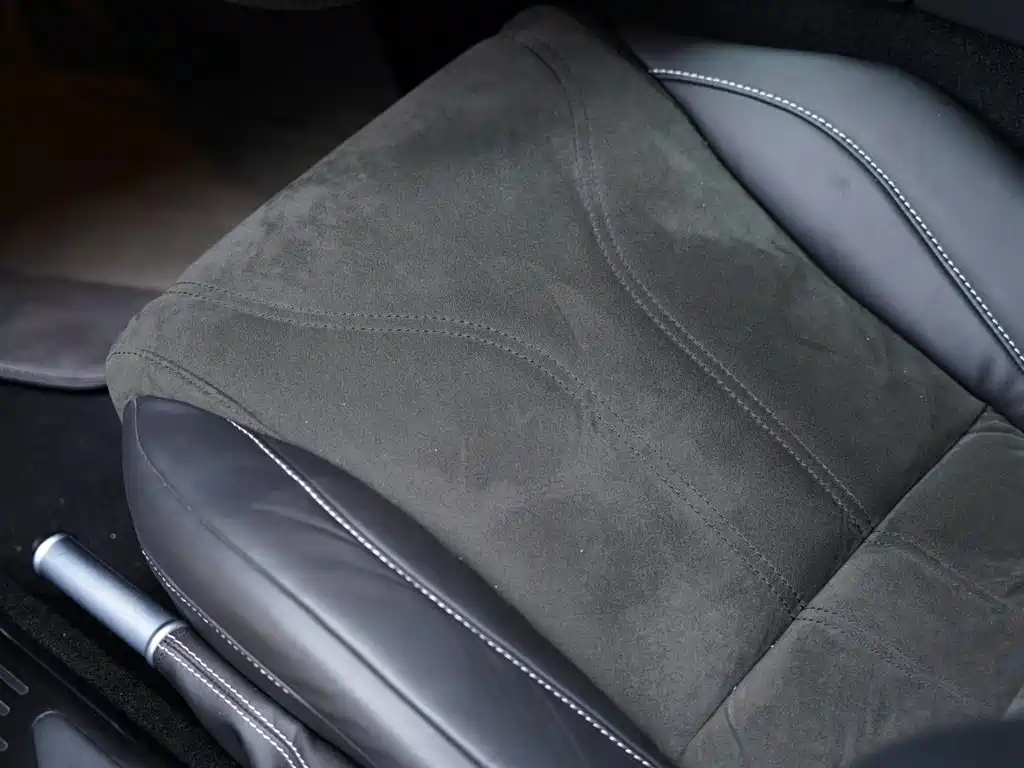 Aston Martin DBS 2010 2009 6.0 Touchtronic Coupe