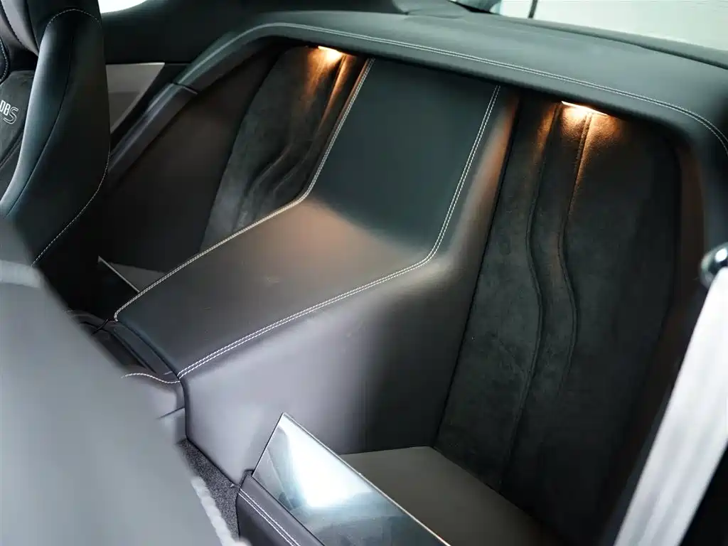 Aston Martin DBS 2010 2009 6.0 Touchtronic Coupe