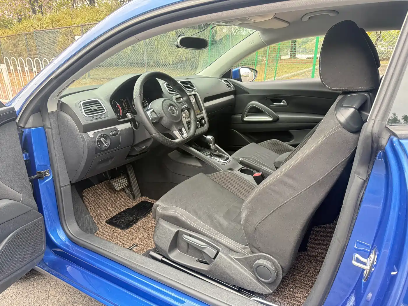 Volkswagen Scirocco 2013 1.4TSI GTS фото 15