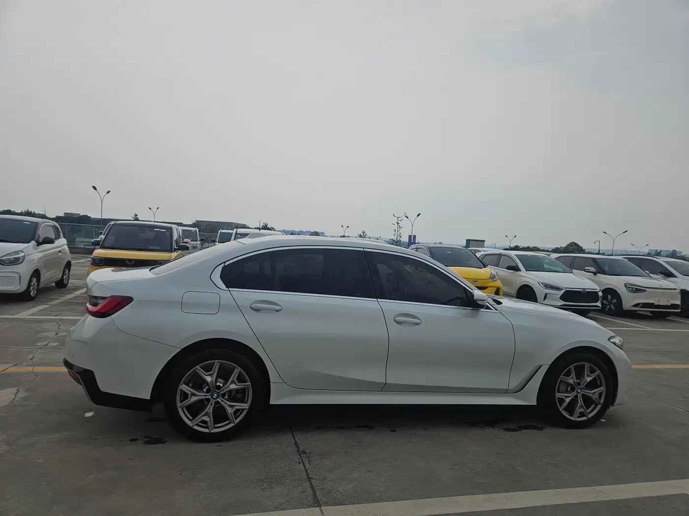 BMW i3 2022 eDrive 35 L фото 6