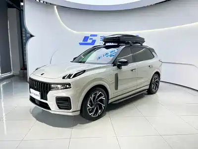 Lynk & Co 09 EM-P
