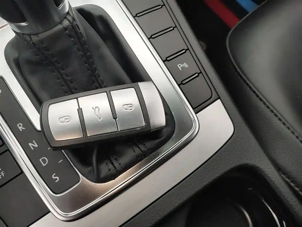 Volkswagen Magotan 2015 1.8TSI Leading фото 9