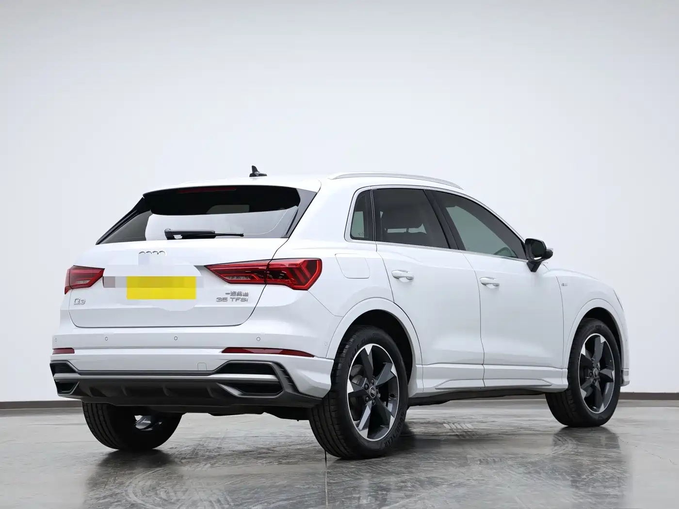 Audi Q3 2022 35 TFSI Fashion Dynamic фото 2