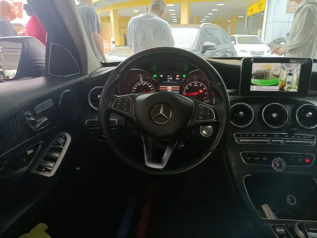 Mercedes-Benz C-Class 2015 Facelift C 200 L Sport фото 11
