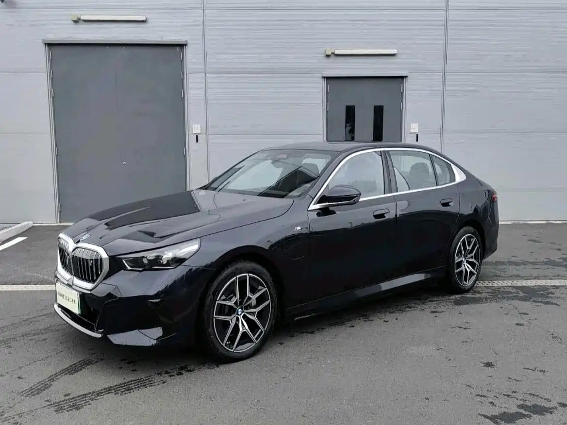BMW i5 2025 2025 eDrive 40L M Sport Package