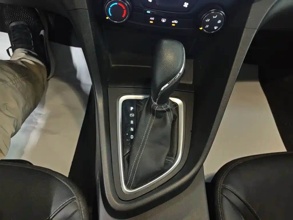 Фото 14 - Buick Excelle GT