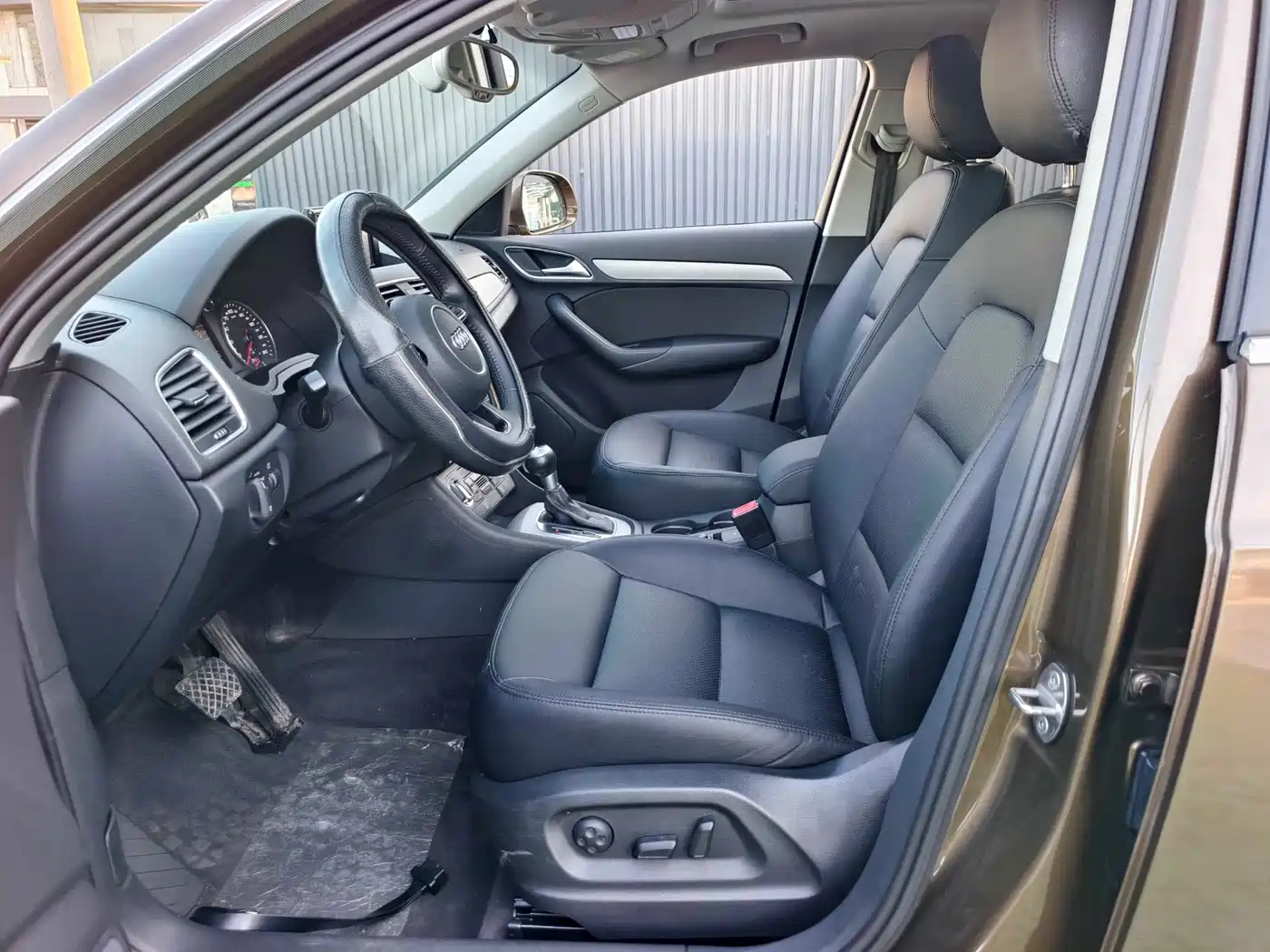 Audi Q3 2015 30 TFSI Progressive фото 9
