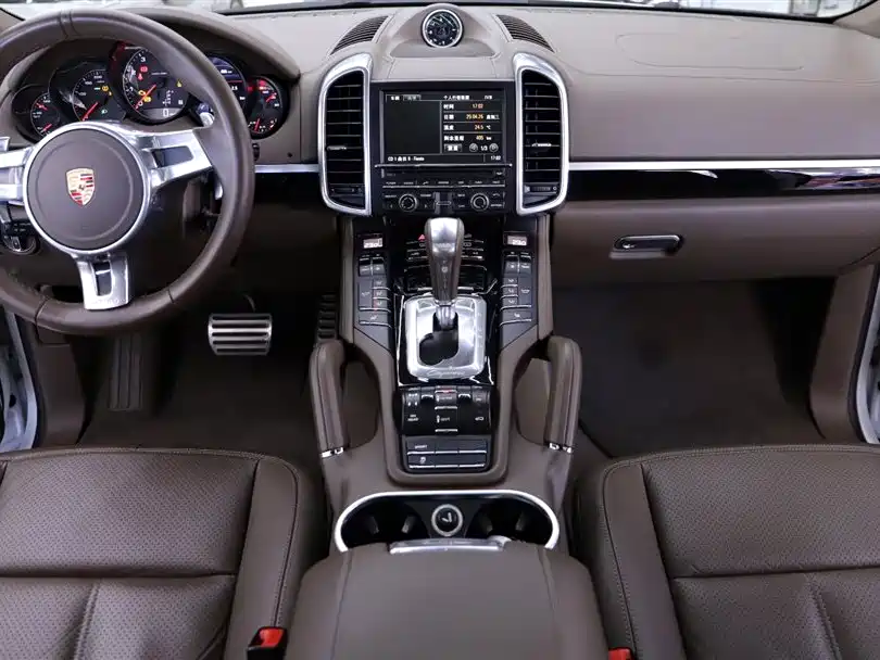 Porsche Cayenne 2014 Cayenne Platinum Edition 3.0T фото 19