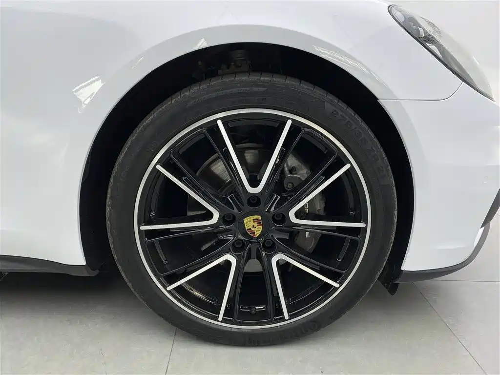 Porsche Panamera 2019 Panamera 4 Executive Long Wheelbase 2.9T фото 35