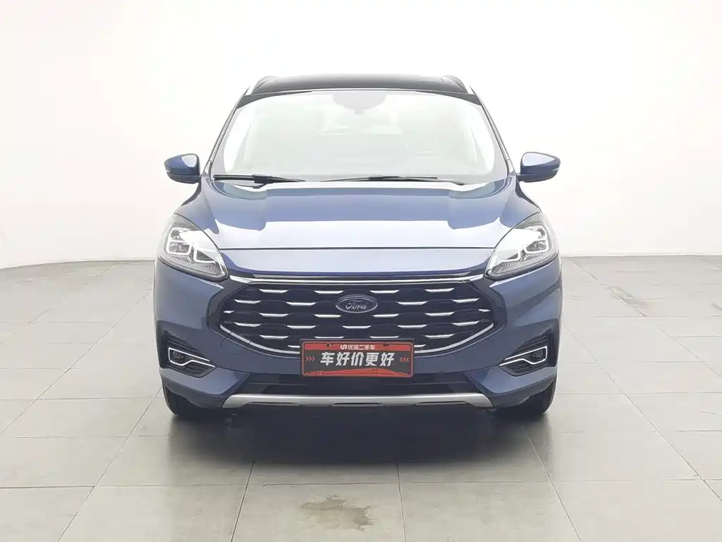 Photo 3 - Ford Escape