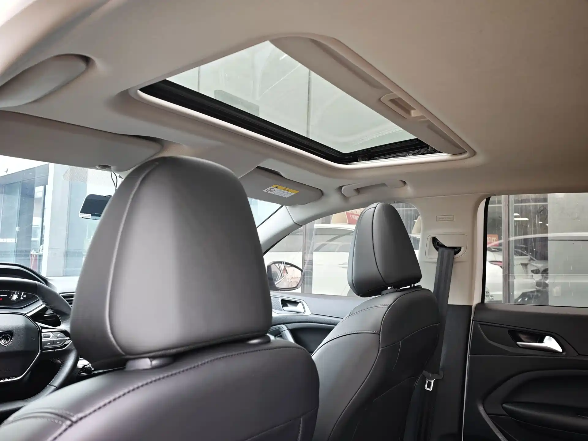 Photo 9 - Peugeot 408