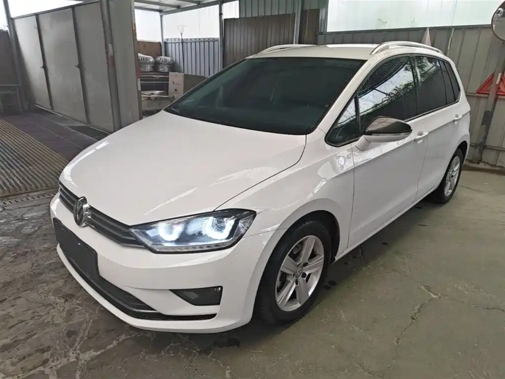 Volkswagen Golf Sportsvan 2016 1.6L Automatic Comfort фото 2