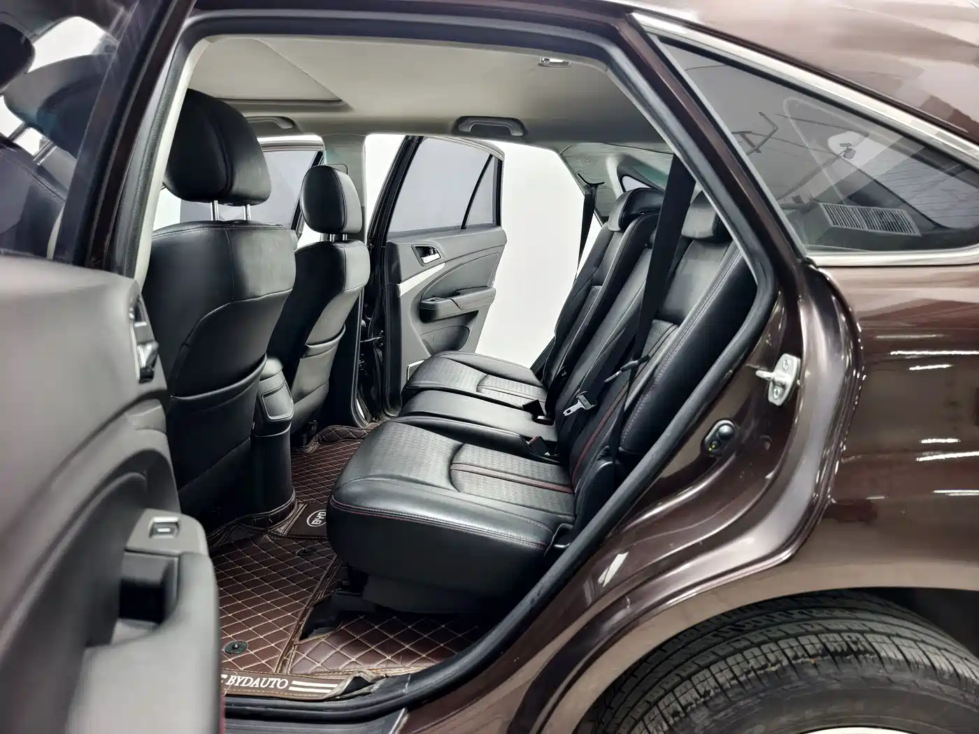 BYD S7 2015 2015 2.0T Automatic Flagship Model