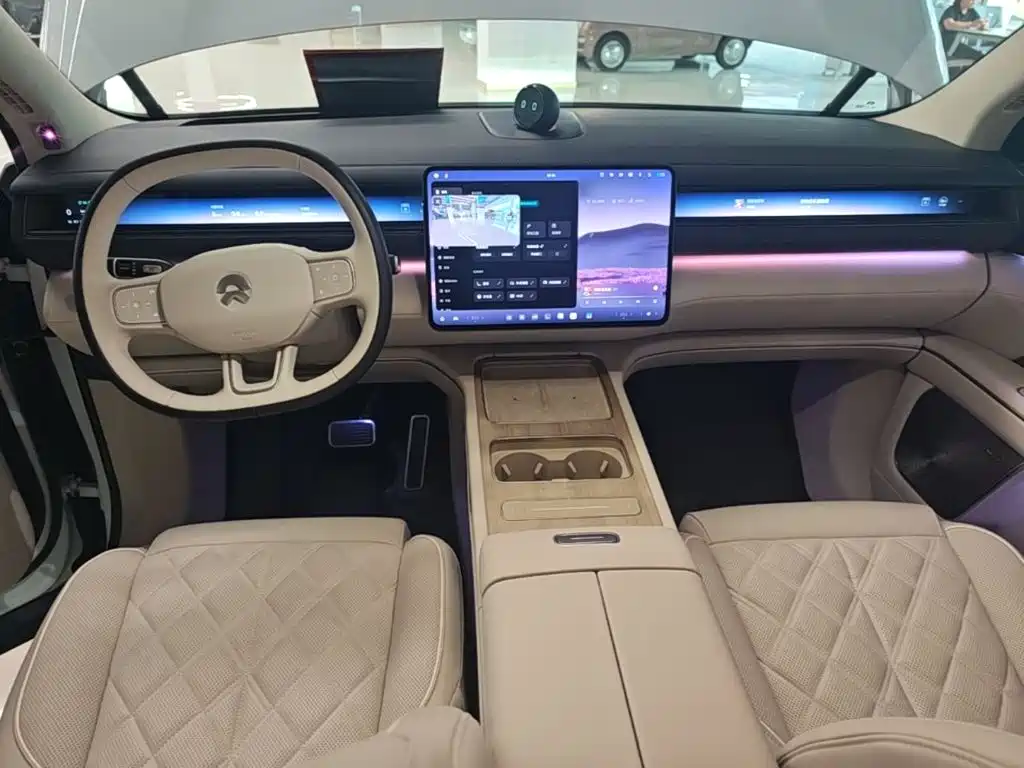 NIO ES8 2025 2025 Model 6-Seat Executive Luxury Edition