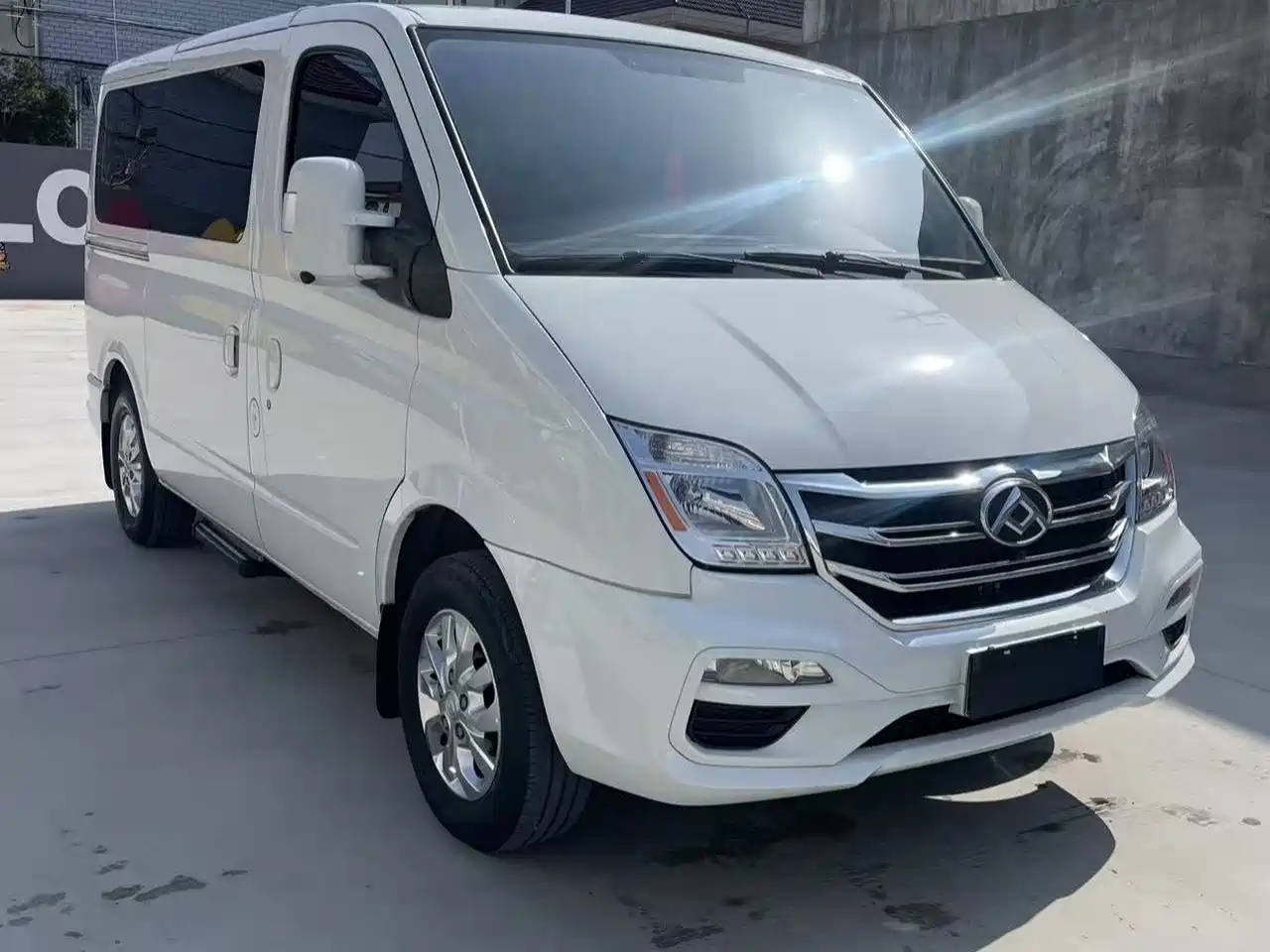 SAIC MAXUS XINTU V80