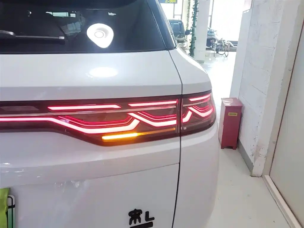 BYD Song L DM-i 2025 Smart Drive Edition 112km Surpassing фото 8