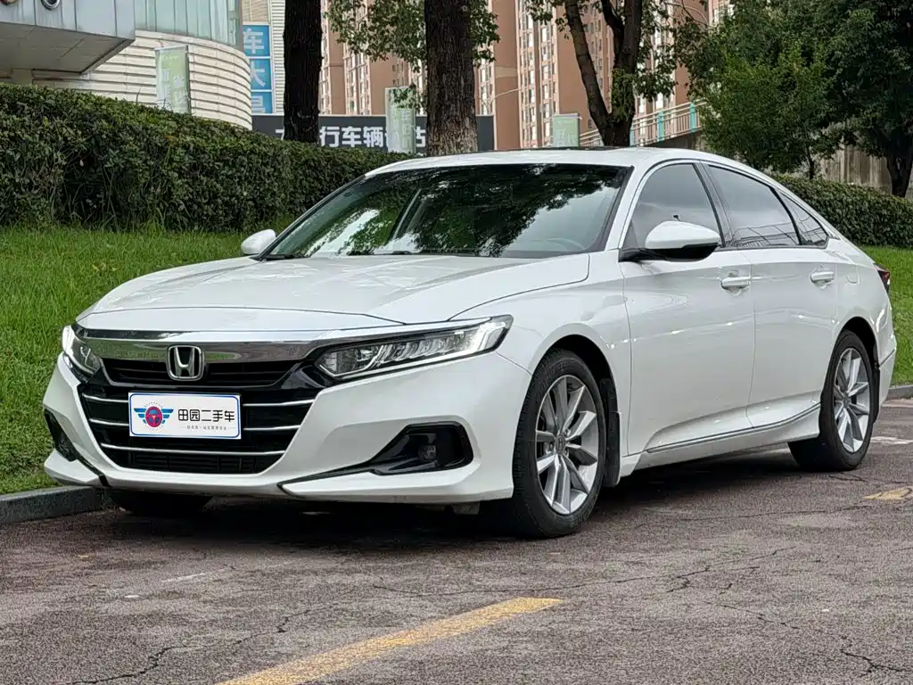 Photo 1 - Honda Accord
